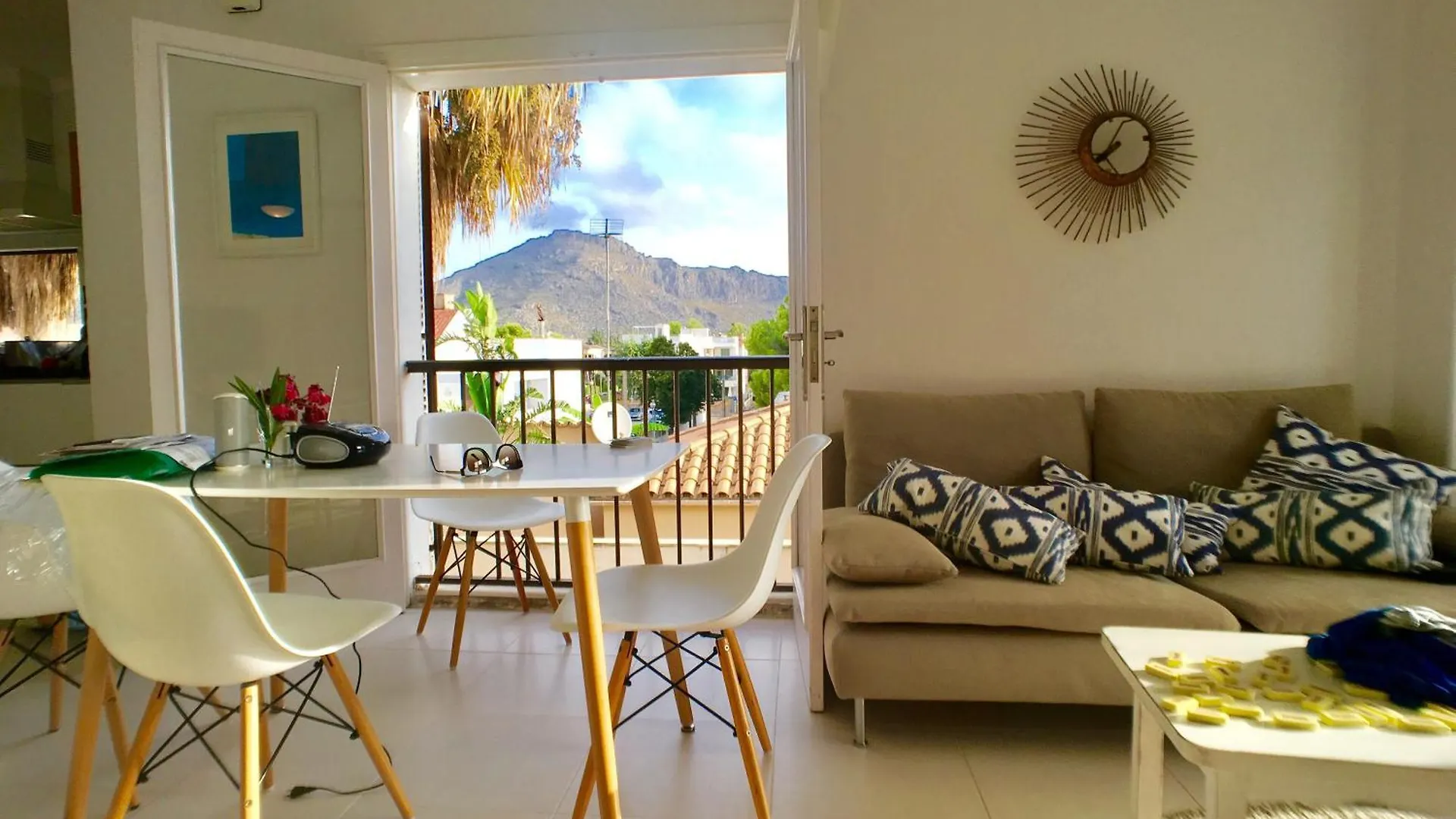 Planeta Mallorca Sea And Mountain Pollenca Apartment