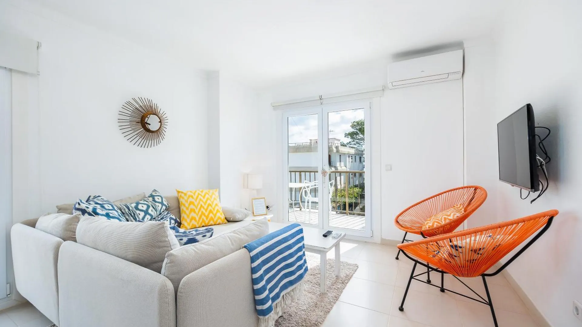Planeta Mallorca Sea And Mountain Pollenca Apartment